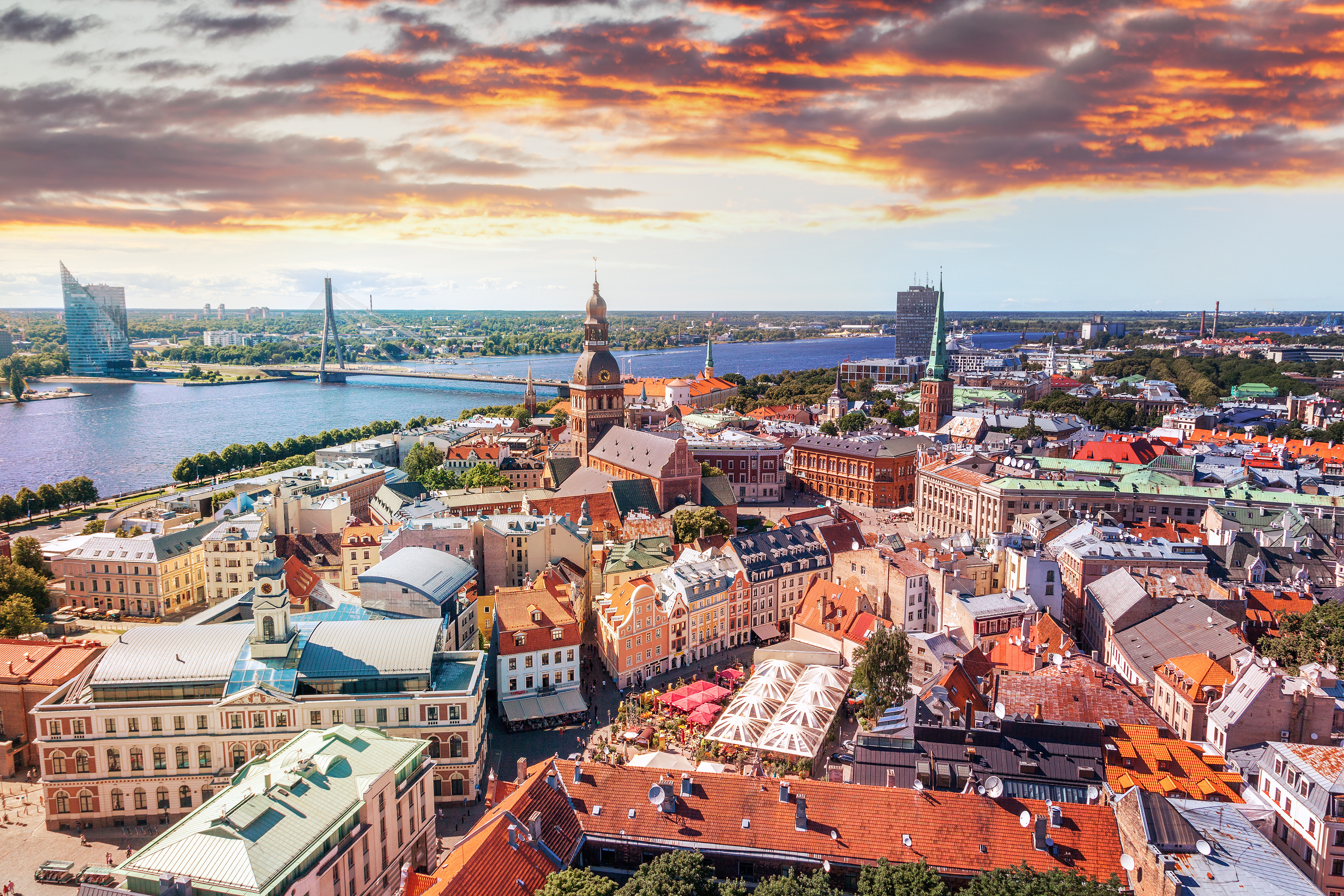 Рига, столица Латвии, ВНЖ которой могут получить россияне, украинцы и белорусы